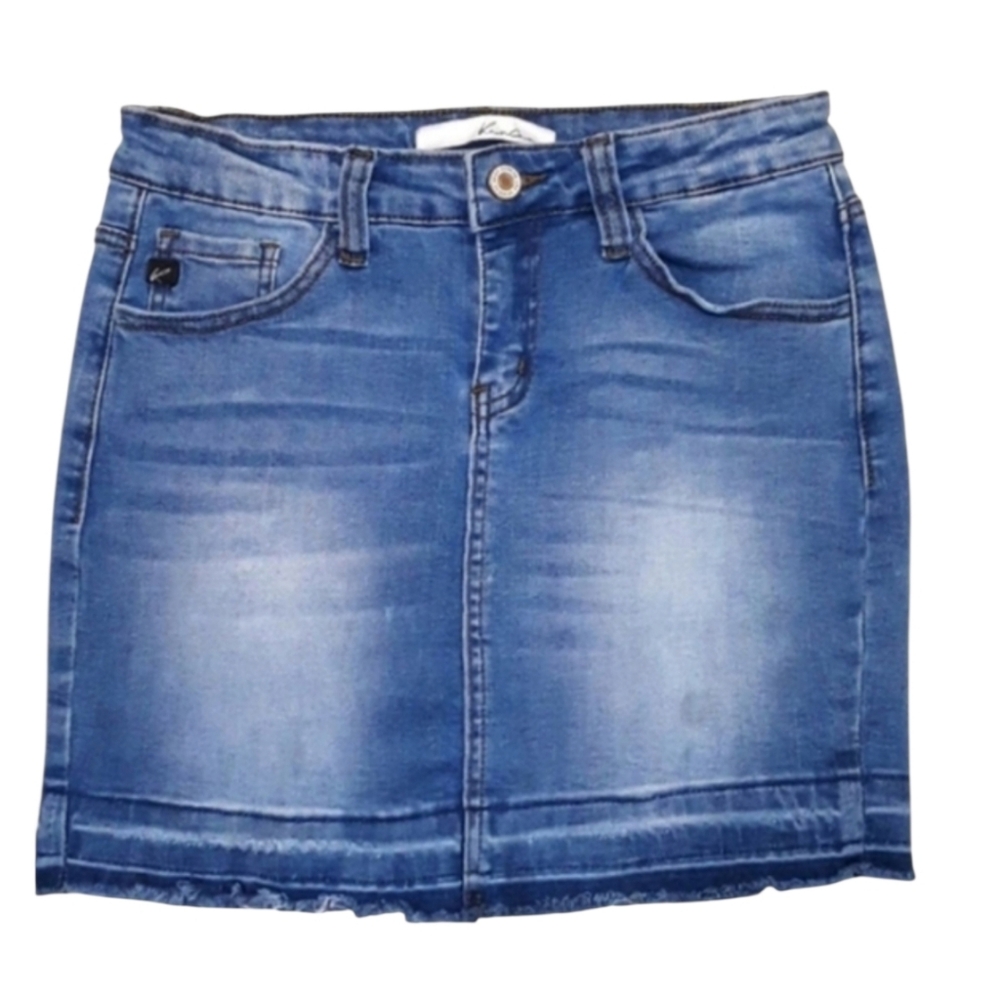 KanCan Jean Skirt. Women's Size: Waist 3/25x15 Inseam.